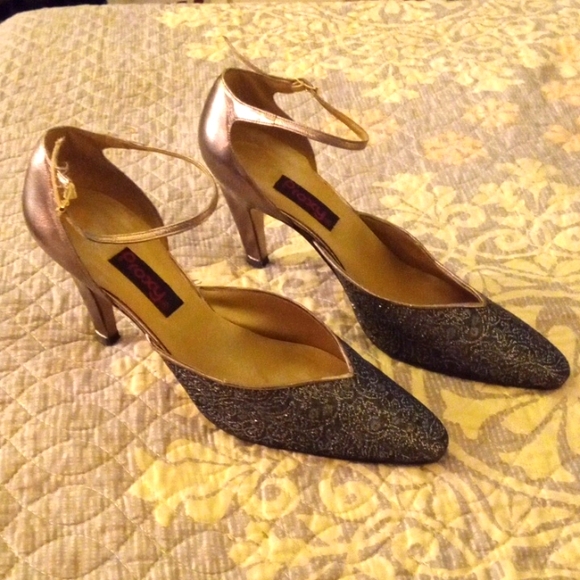 Vintage Proxy Designer Heels - Picture 2 of 6